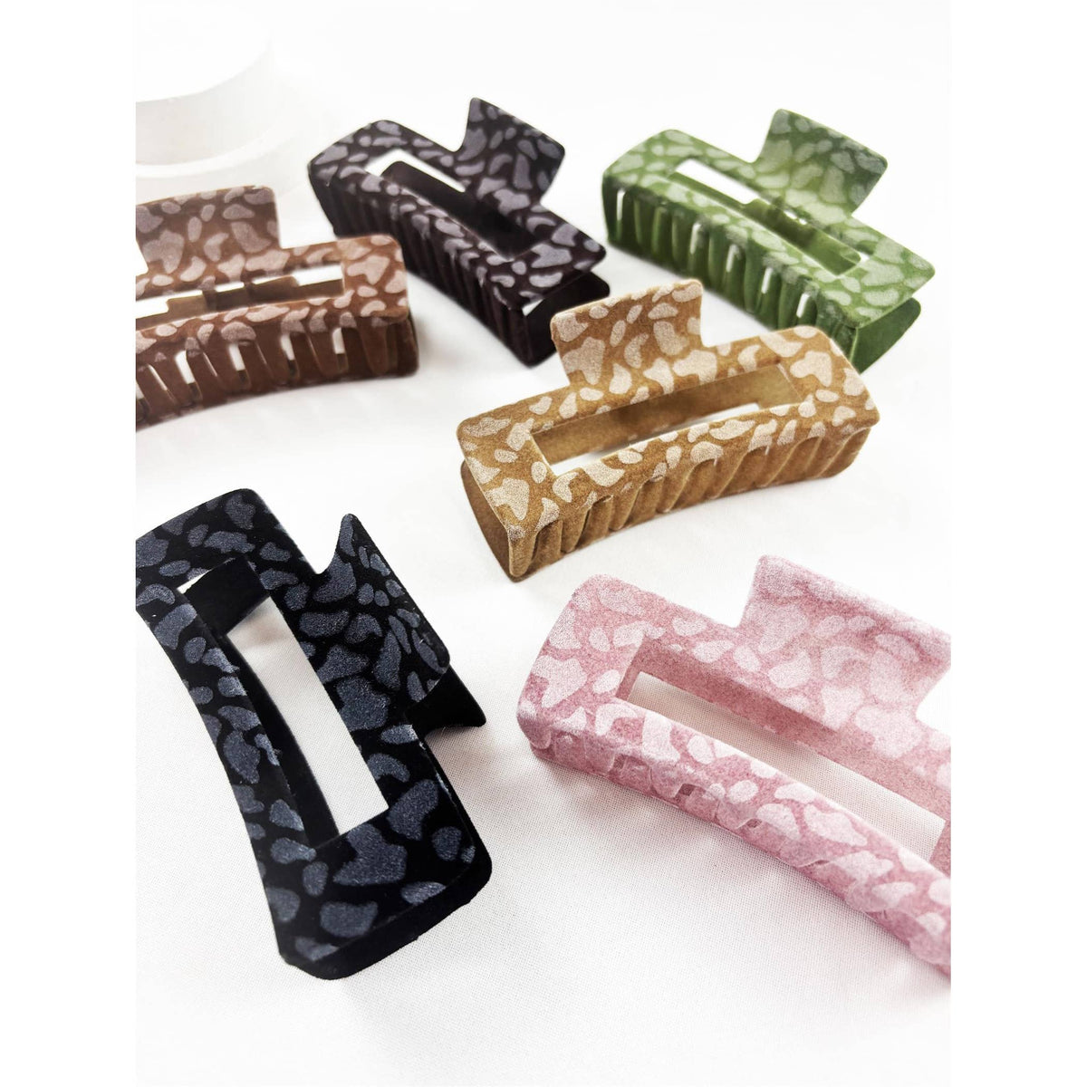 Love and Repeat - Leopard Flocked Velvet Rectangle Claw Clip