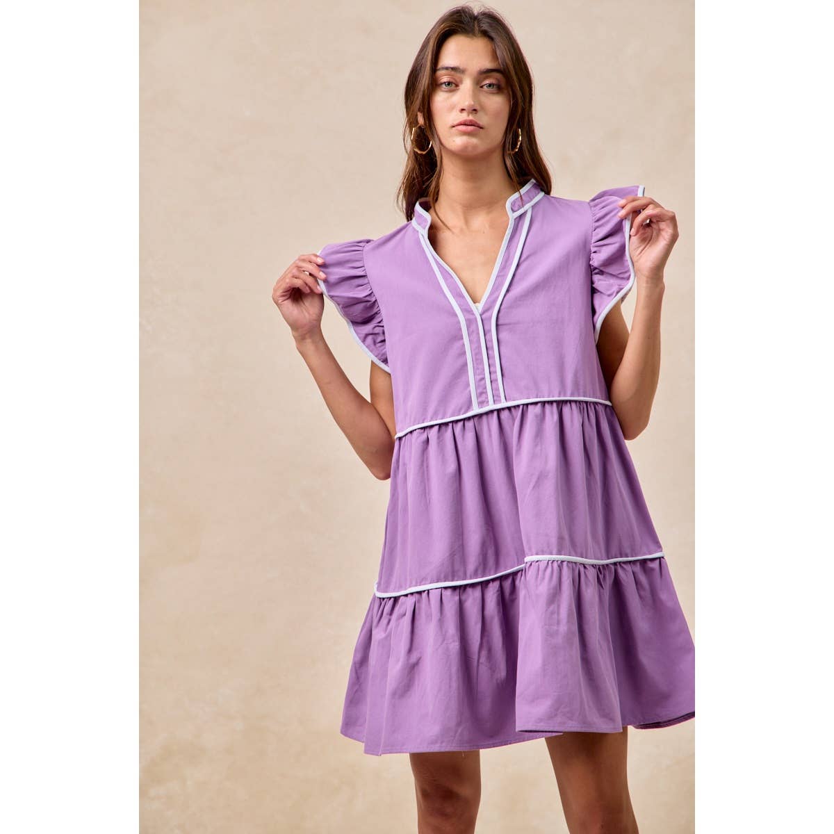 Contrast binding ruffled dress