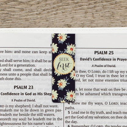 Christian Art Gifts - Magnetic Bookmark Set Daisies