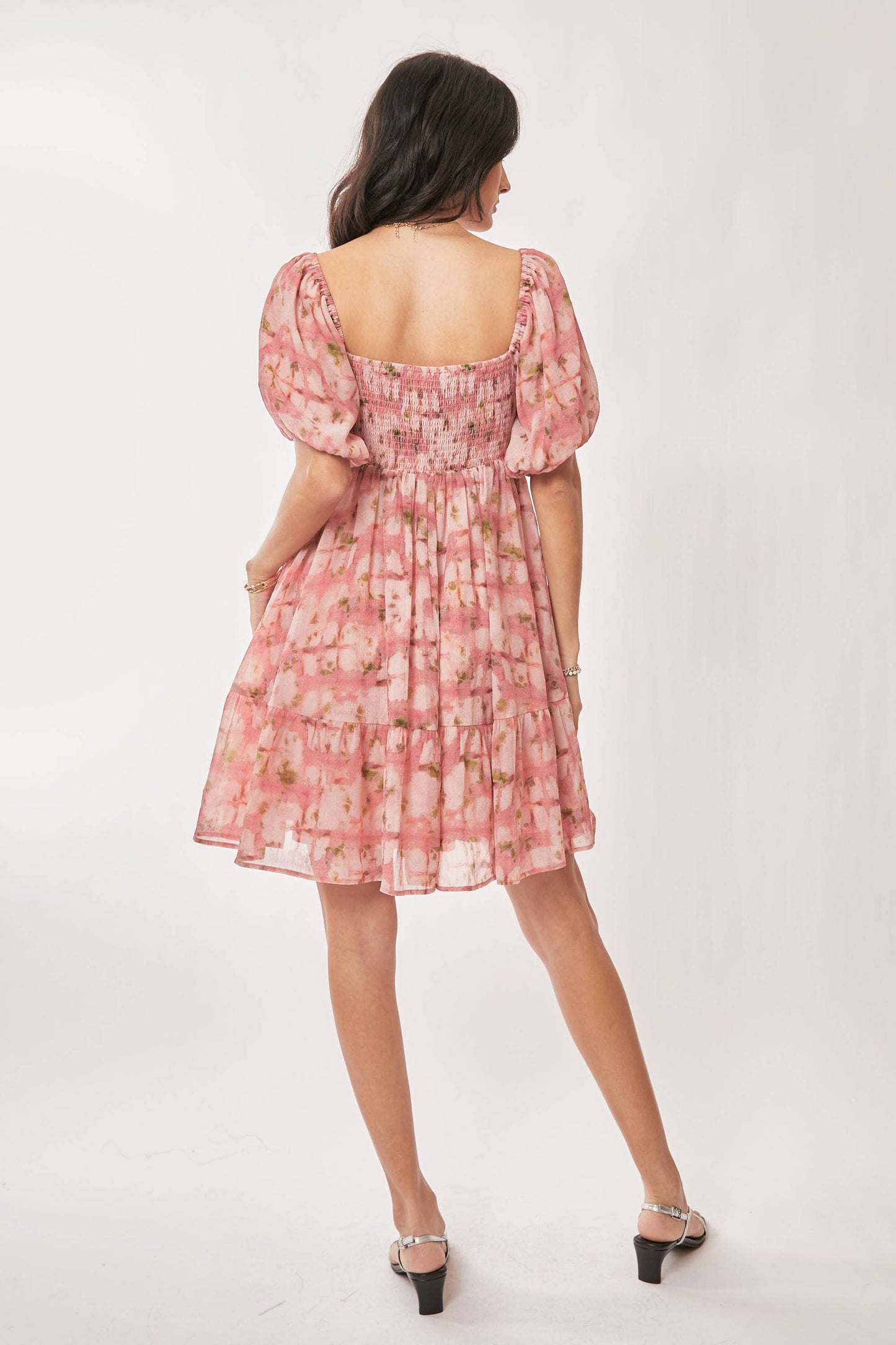 Davi & Dani - PLUS FLORAL BALLOON SLEEVE RUFFLE STRAP MINI DRESS