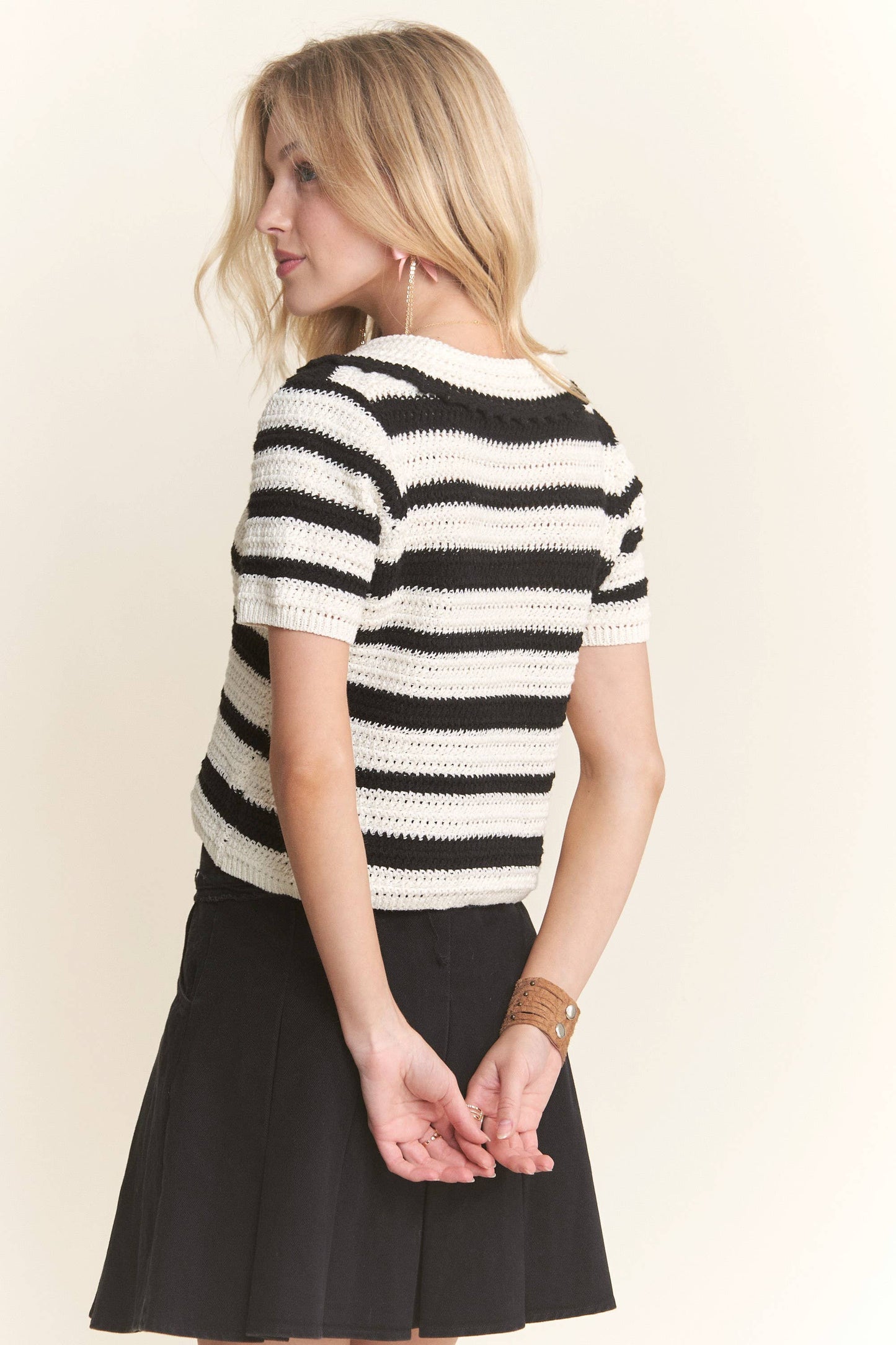 ADORA LA - SHORT SLEEVES STRIPE CROCHET BLOUSE - CET3691