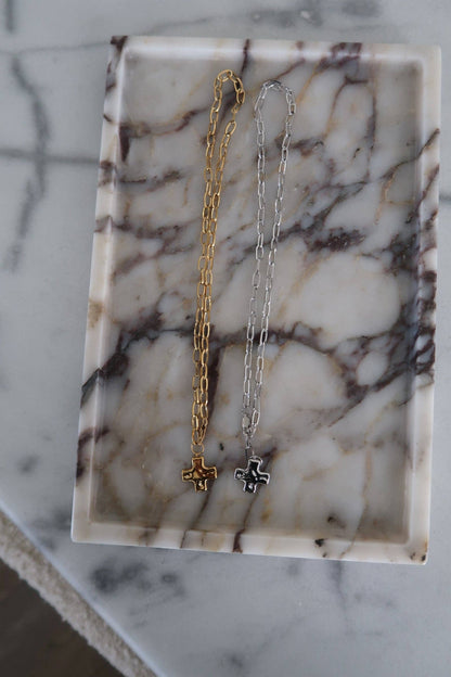 CHANSUTTPEARLS - PAPERCLIP CROSS NECKLACE ￼