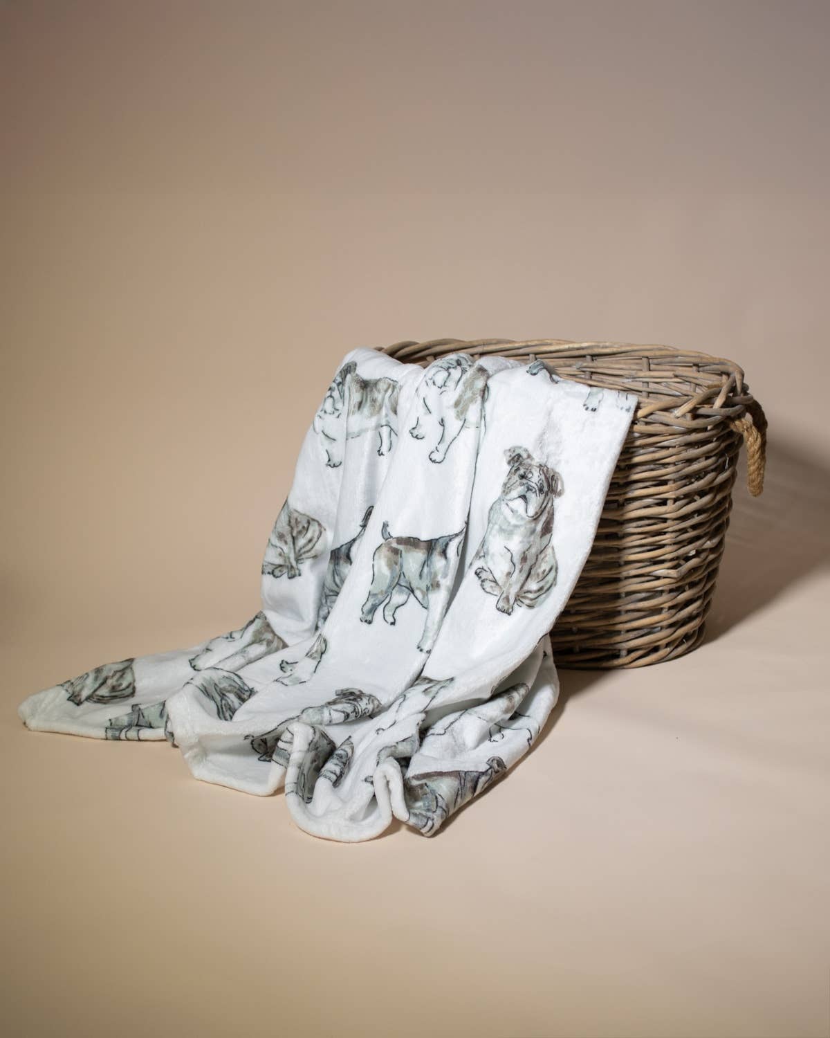 Forever Bulldog Throw  White/Multi  50x60