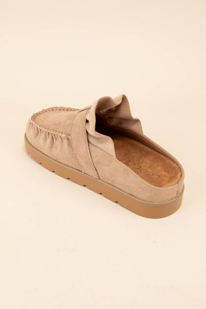 EFFY RUFFLE ENTRACE DESIGN SLIP-ON MOCCASIN MULE