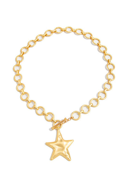 Soli Echo - Chunky Chain Cross Pendant Necklace
