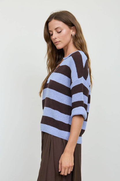 WIDE STRIPE RAW SPLIT NECK SHORT SLEEVE SWEATER