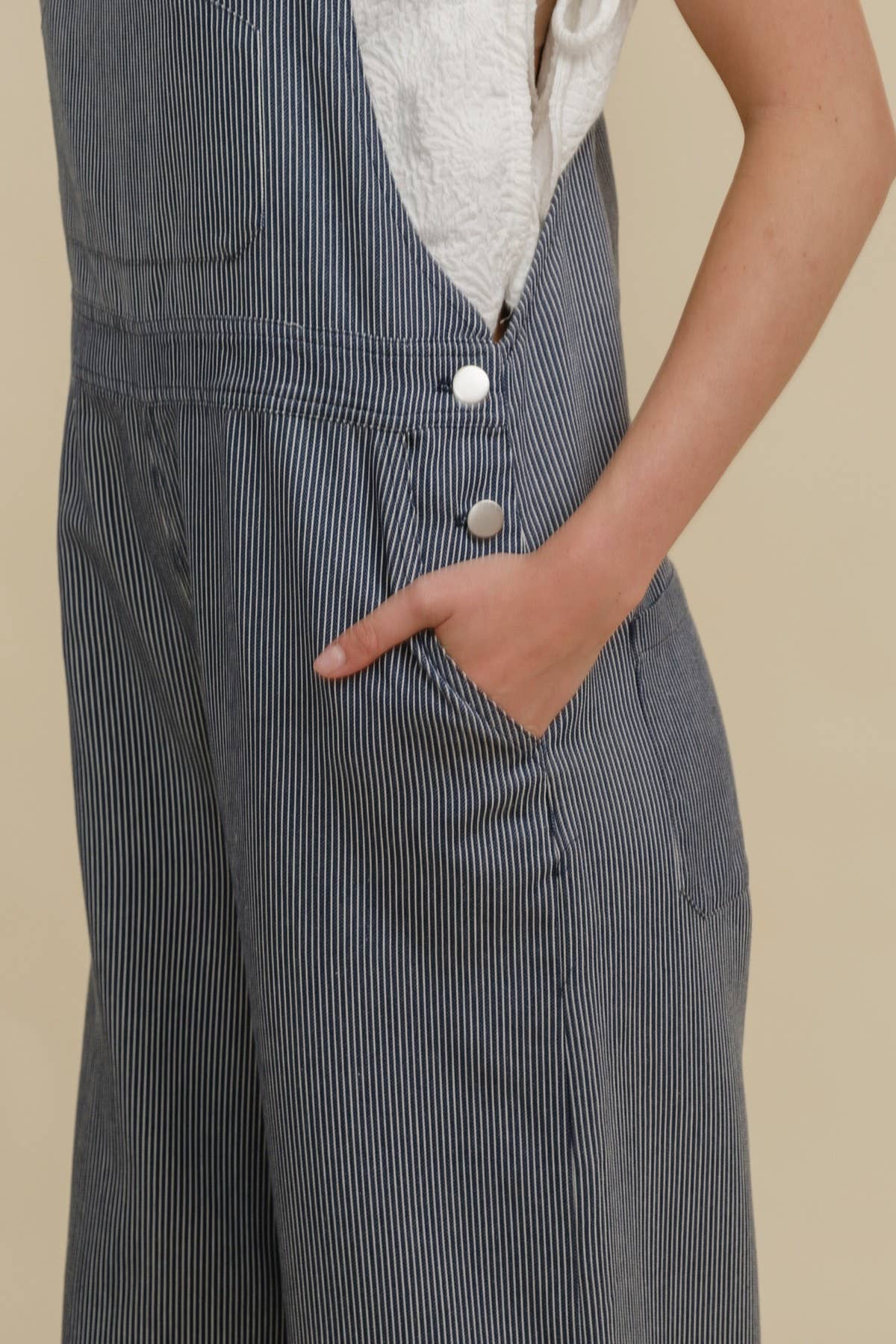 Cloud Ten - CR19032A - STRIPED CONTRAST STRAP COLOR OVERALL JUMPSUIT