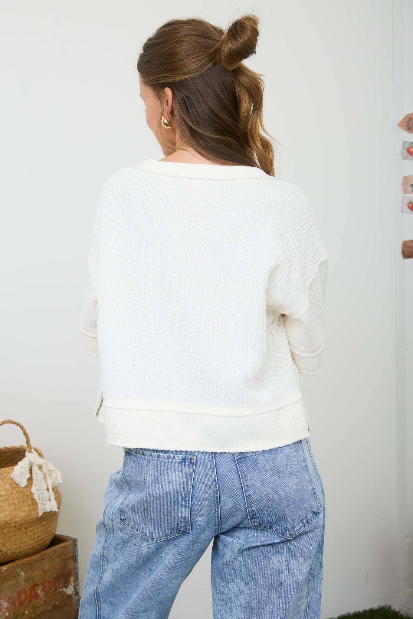 RAW EDGE HENLEY SHORT SLEEVE WAFFLE KNIT TOP