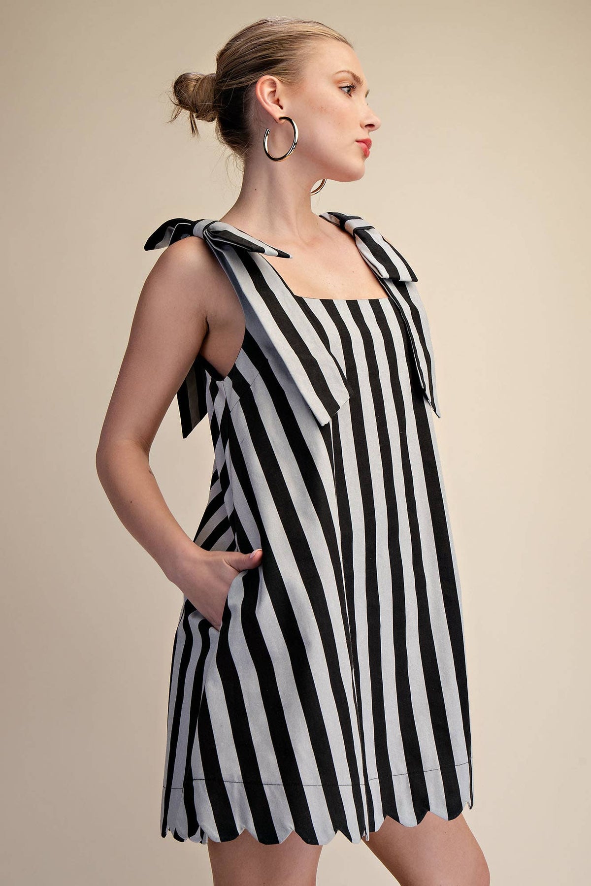 Glam - Scoop Neck Bow Shoulder Scallop Mini Dress